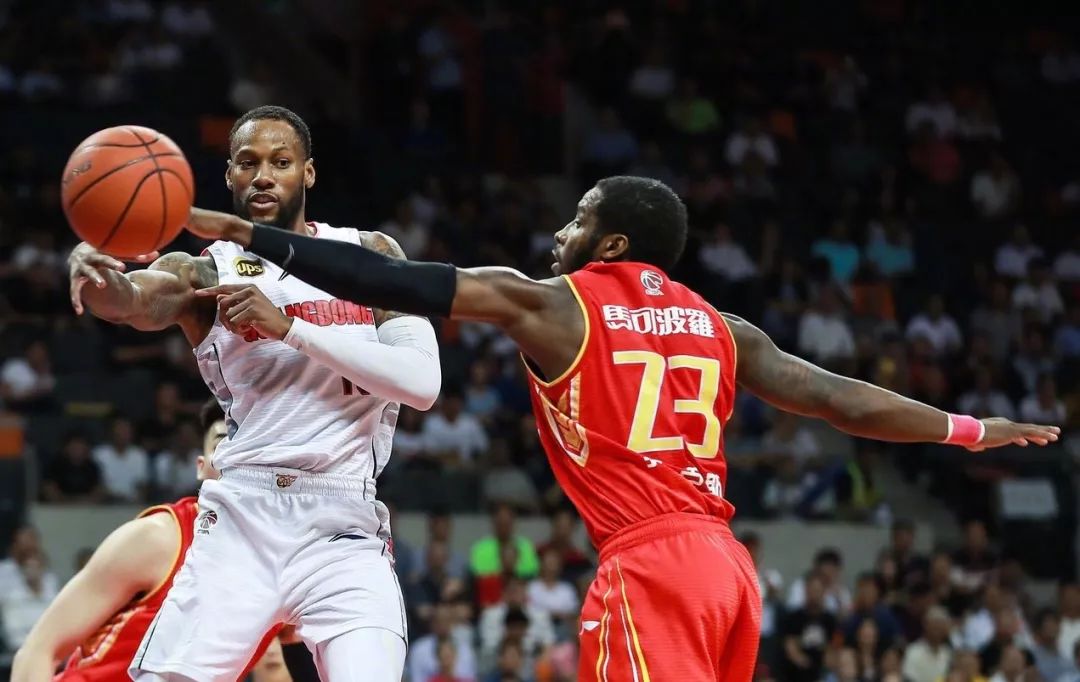 赛地聚焦——全明星赛今夜热度飙升,广东宏远止住颓势,悬念犹存,医务组通报恢复 赛地聚焦——全明星赛今夜热度飙升,广东宏远止住颓势,悬念犹存,医务组通报恢复